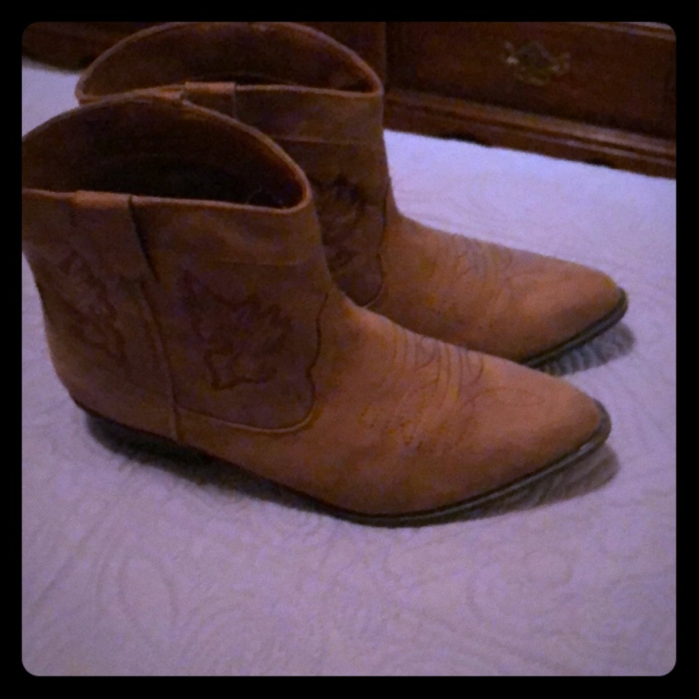 Ankle western boots